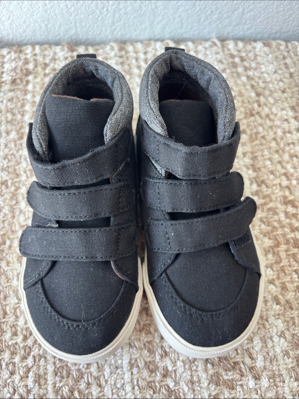 Old Navy Black High-Top Kids Velcro Sneakers